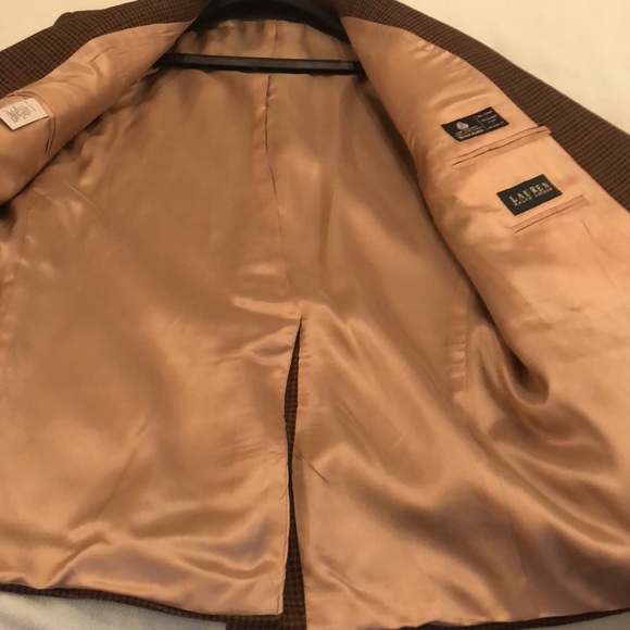Ralph Lauren 100 wool sport coat. - Picture 3 of 3